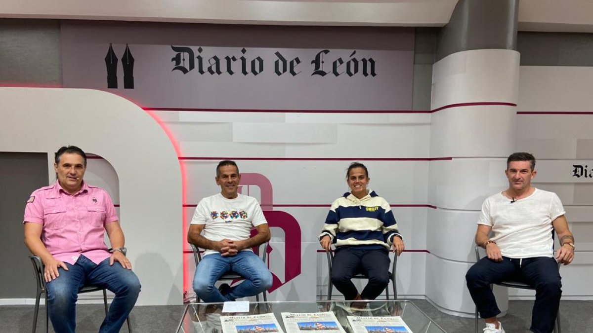 Los integrantes de la tertulia deportiva. RAMIRO