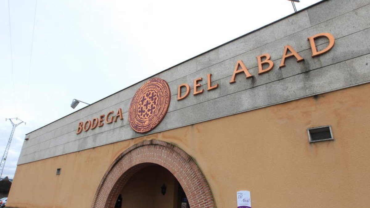 Bodega del Abad actualiza y amplía su página web.