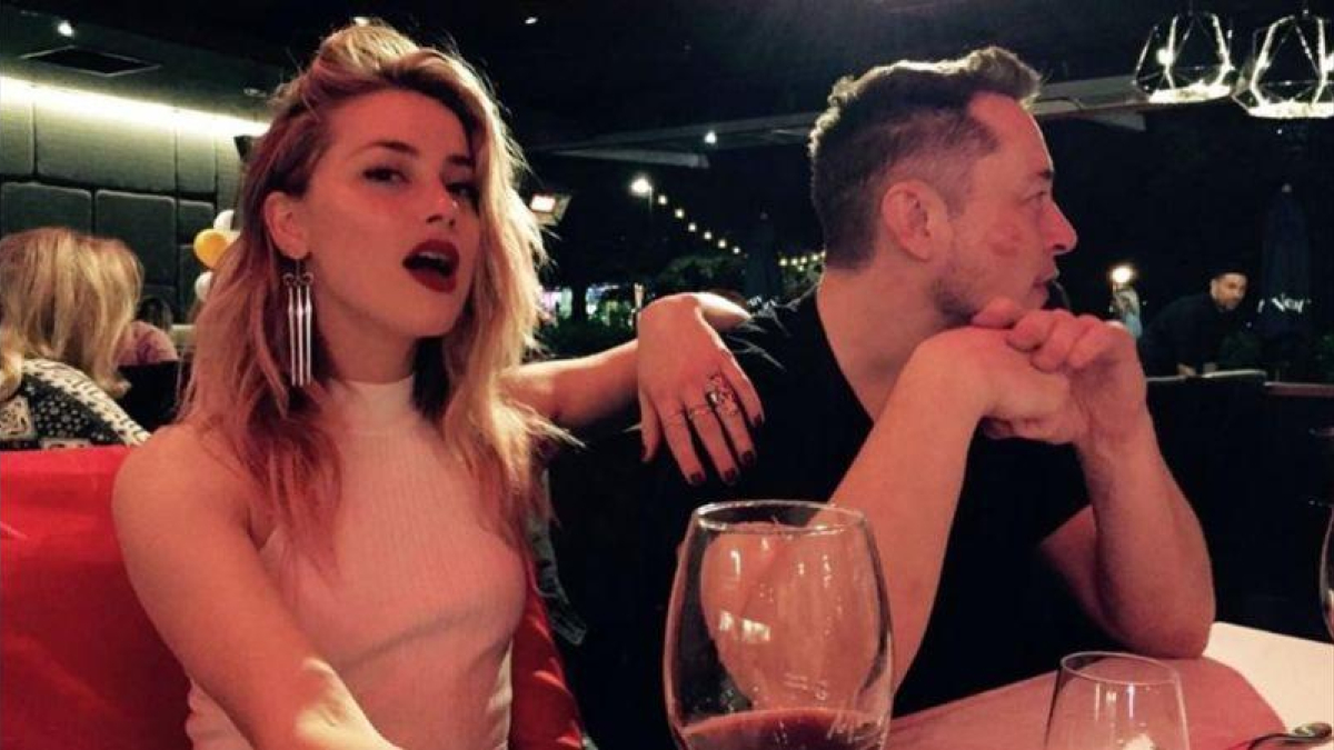 Amberd Heard y Elon Musk, cuando hicieron público que salían juntos.