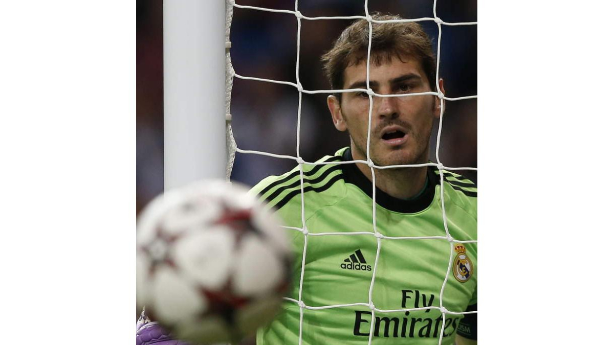 Casillas, durante el partido ante el Copenhague.