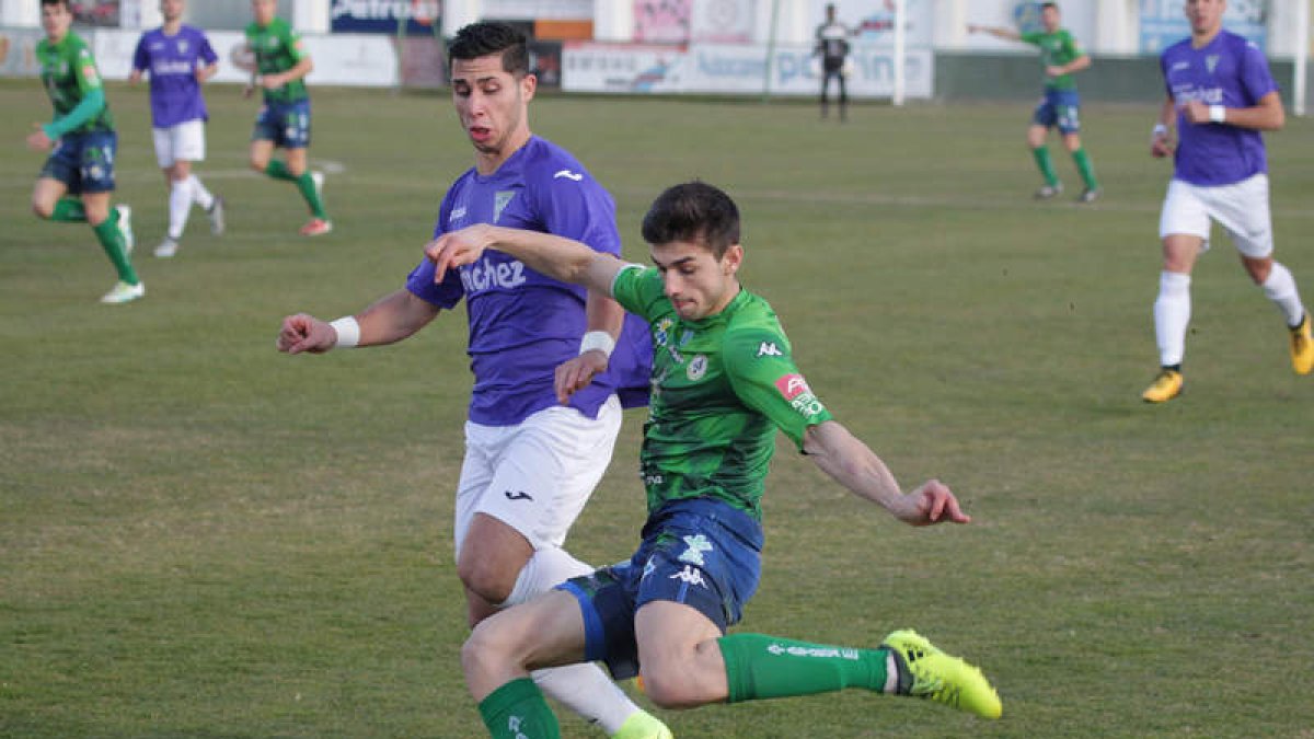 El equipo maragato se alzó con la victoria frente a una Cebrereña que nunca se rindió. SECUNDINO PÉREZ