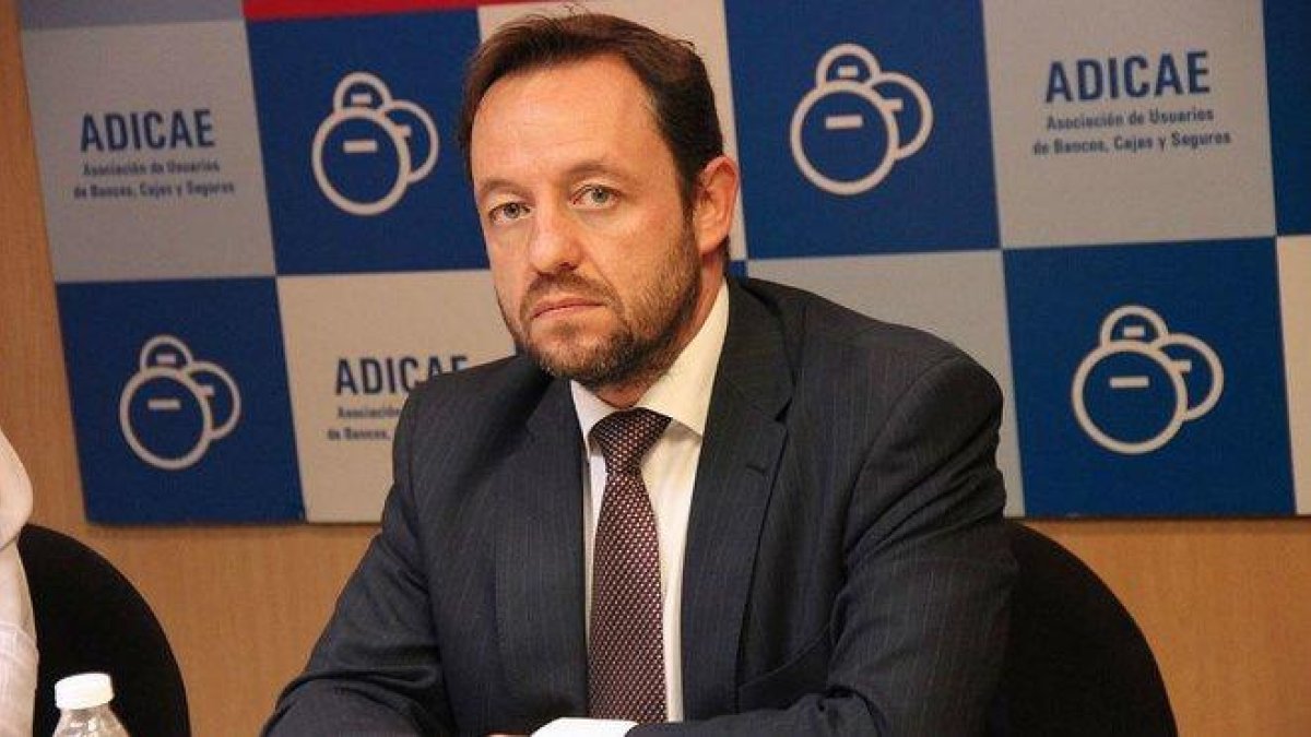 Francisco de la Torre, en una intervención ante la prensa.