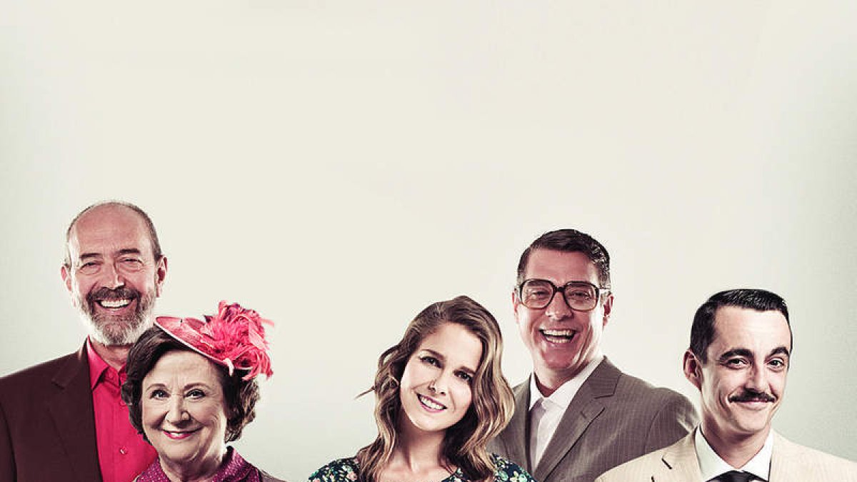 El elenco de actores de ‘Ninette y un señor de Murcia’.
