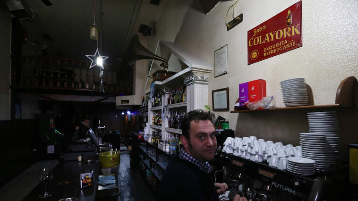 La imagen de la marca figura en más de un bar de Cacabelos.