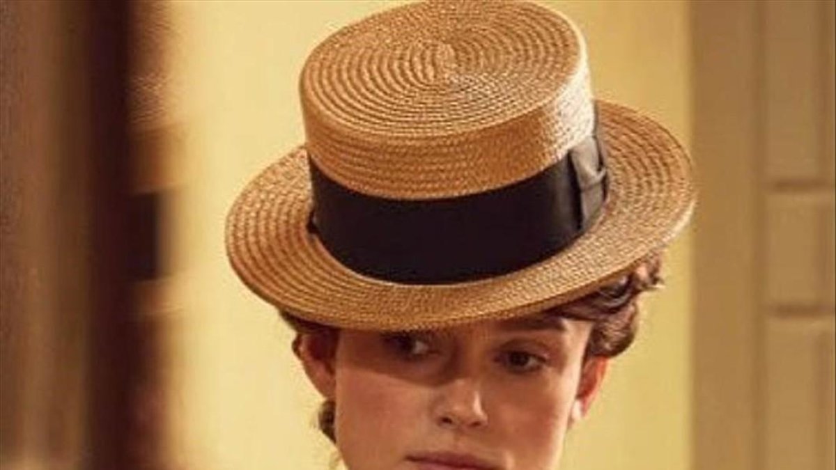 Knigthley, interpretando a Colette