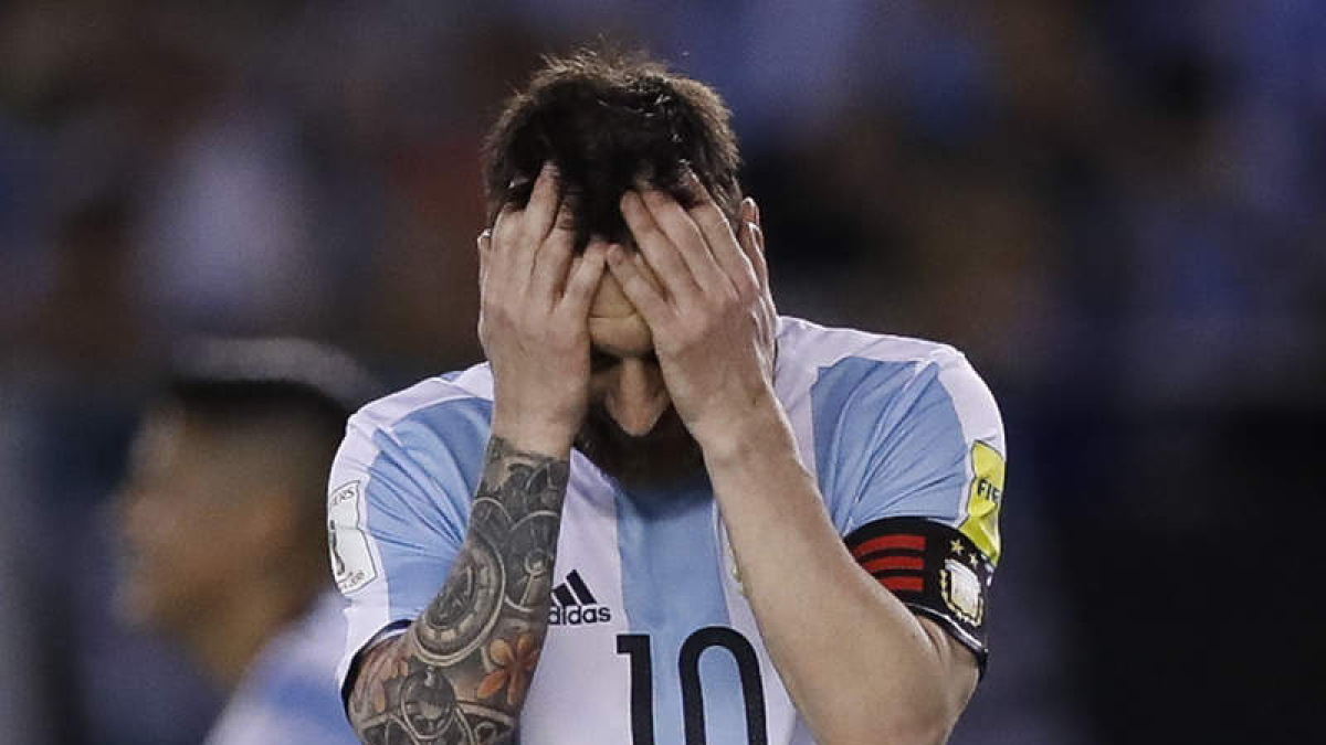 Messi durante el partido de clasificación para el Mundial 2018 disputado contra Chile. D. FERNÁNDEZ
