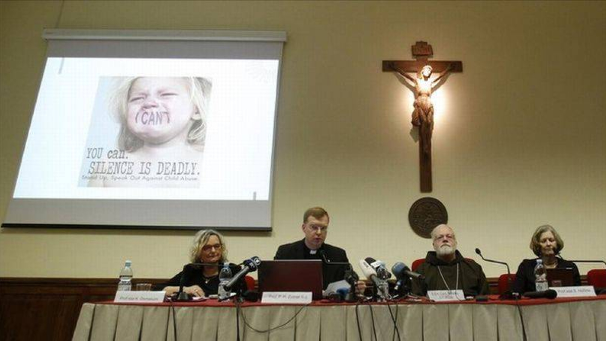 Presentación del Centro para la Protección de Menores, en el Vaticano.