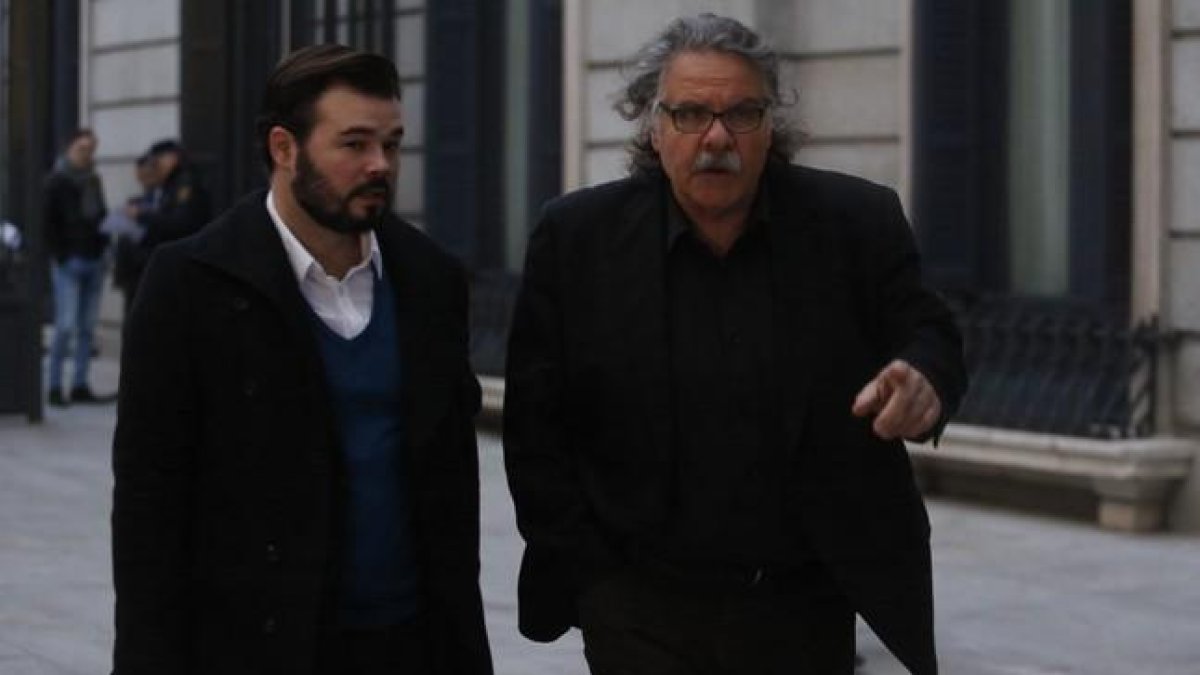 Los diputados de ERC en el Congreso Gabriel Rufián y Joan Tardà.