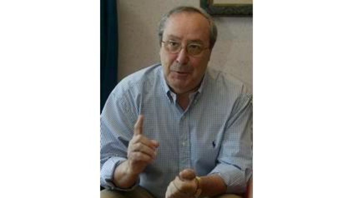 Pedro Bujidos durante la entrevista en el hotel Alfonso V