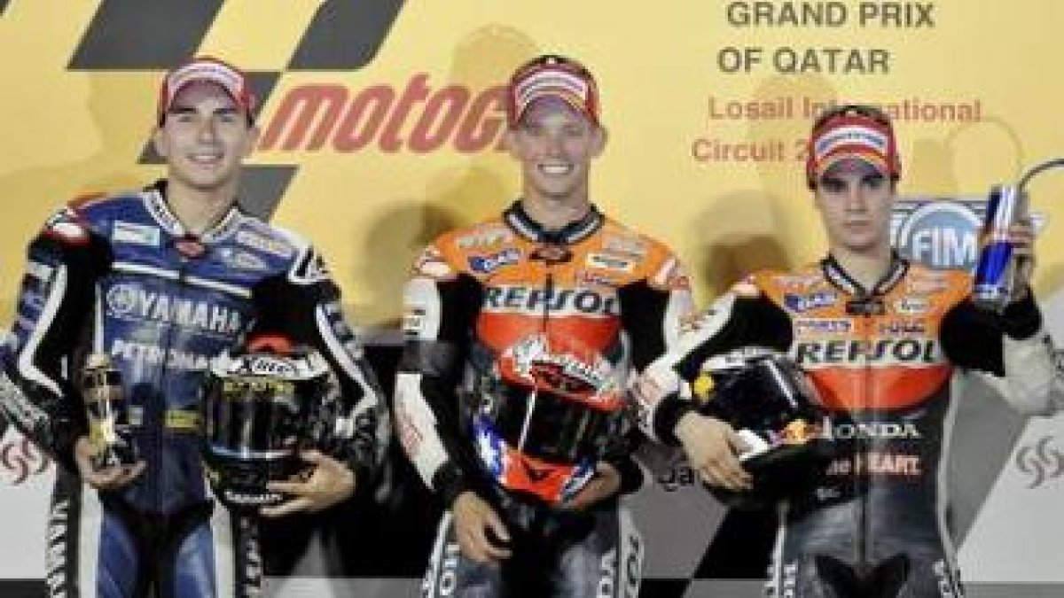 En el podio contrastaron los rostros sonrientes del segundo y primer clasificado: Lorenzo y Stoner,