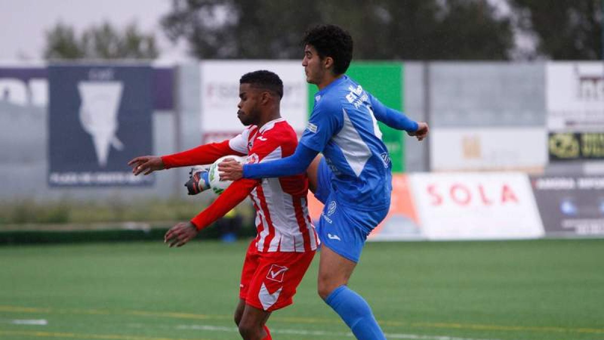 El equipo rojiblanco cayó con claridad ante el líder. DL