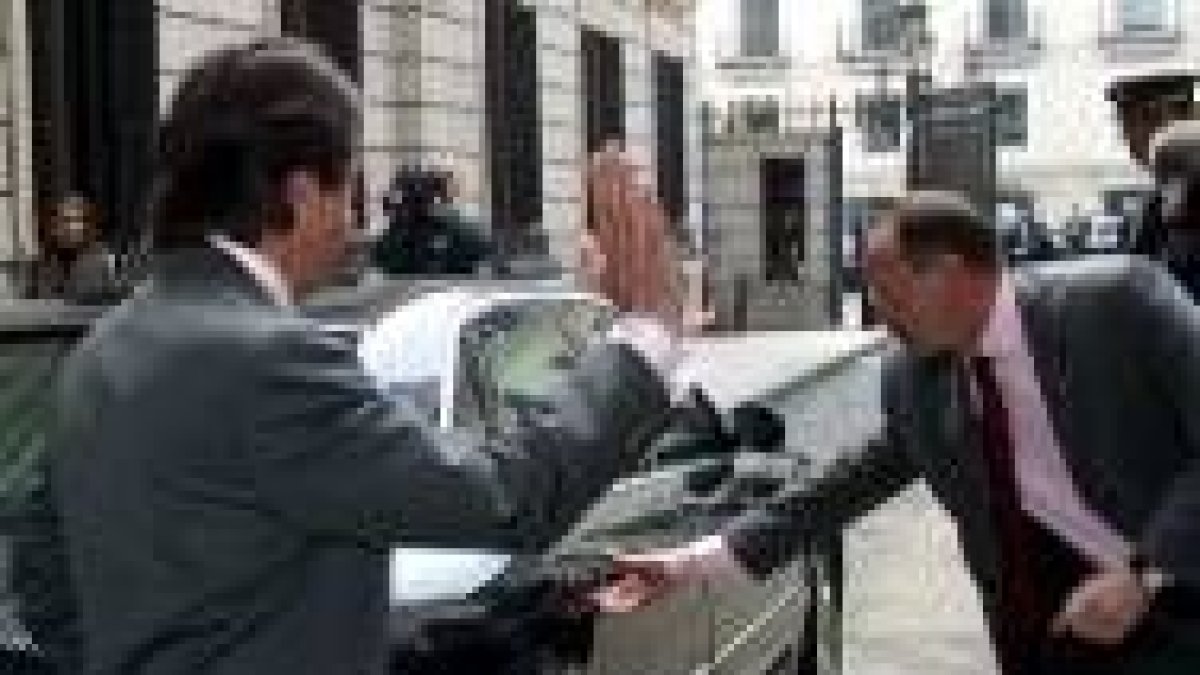 Zapatero, tras la primera sesión de debate