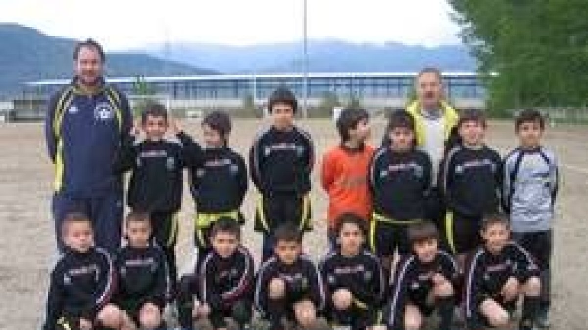 Equipo del Cuatrovientos B que milita en la categoría benjamín