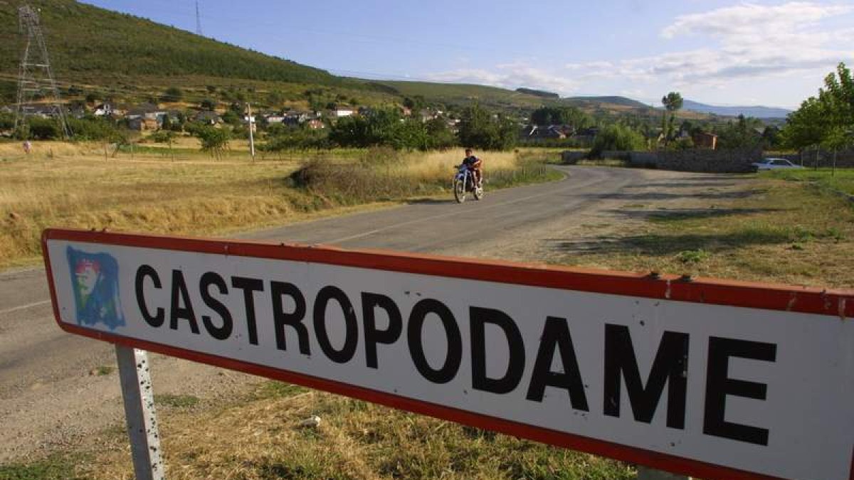 Entrada a Castropodame en una imagen de archivo. L. DE LA MATA