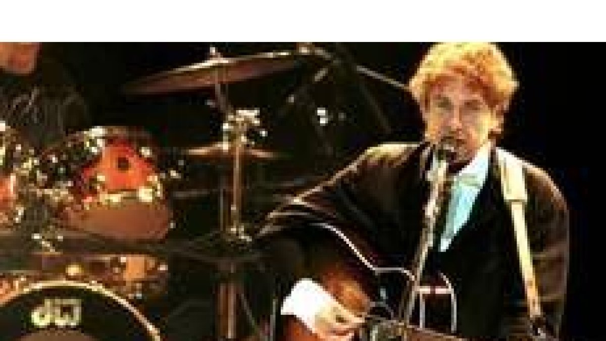 El cantante y compositor Bob Dylan en uno de sus conciertos