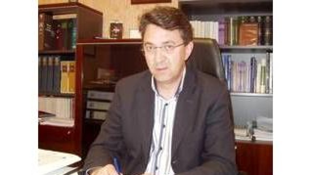 Martínez Majo, en el despacho de su gestoría