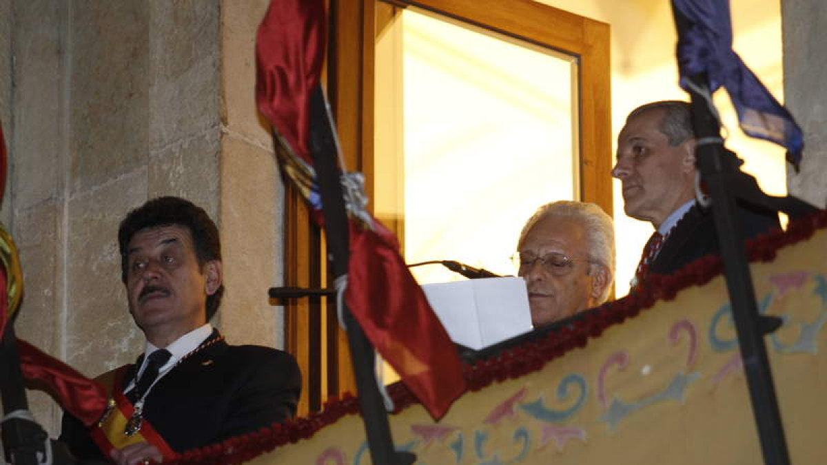 JESÚS F. SALVADORES