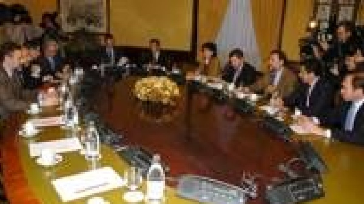 Vista de la reunión del Pacto sobre las Libertades y Contra el Terrorismo celebrada ayer