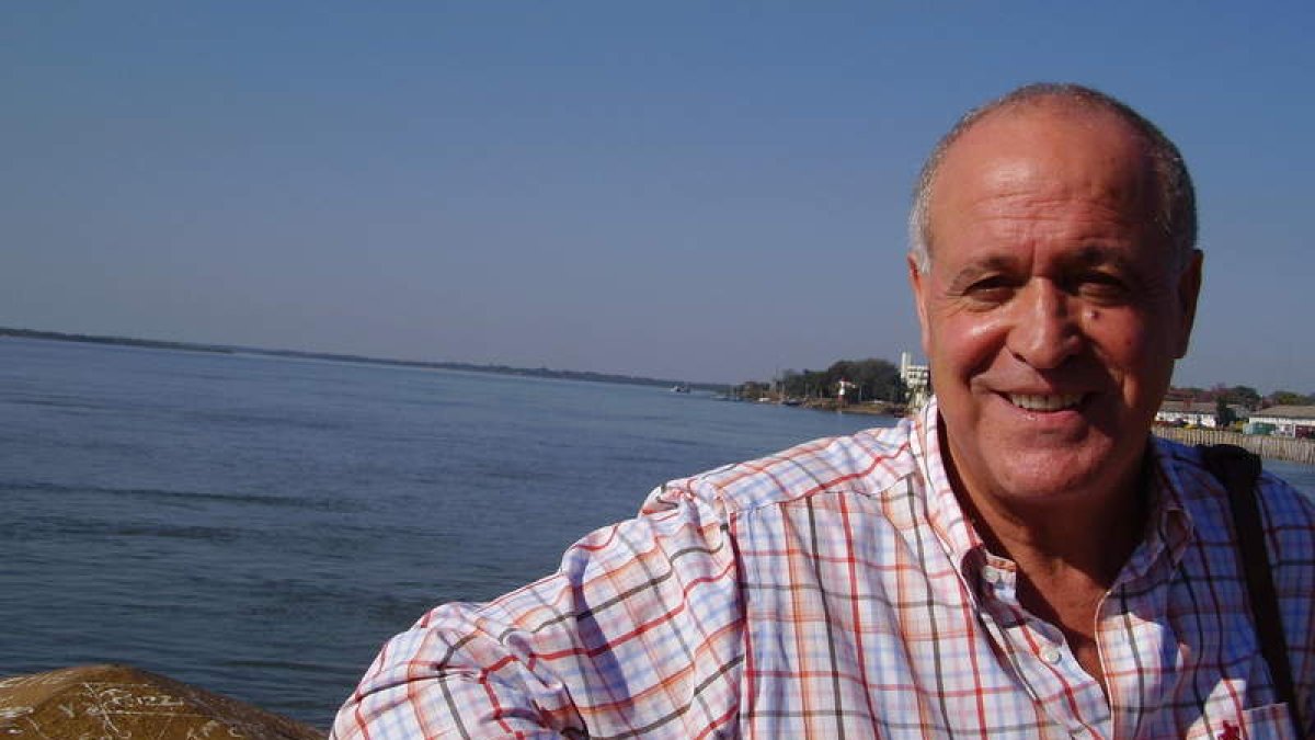 El profesor de literatura, crítico y escritor Alfonso García