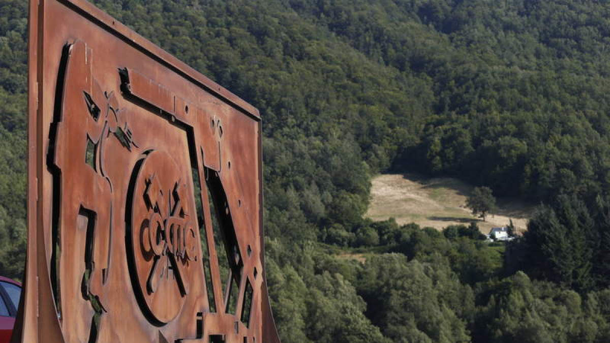 Foto de archivo de la mina Cerredo, en el concejo asturiano de Degaña. JESÚS F. SALVADORES