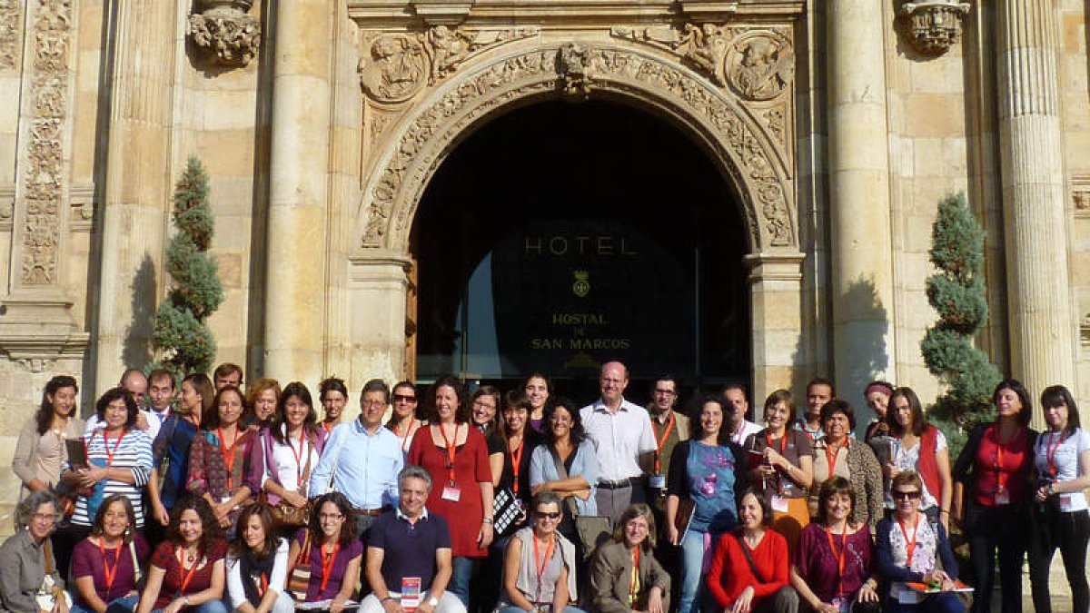 El equipo multidisciplinar que realiza la investigaciób del MCC-Spain durante la reunión que celebró en León.