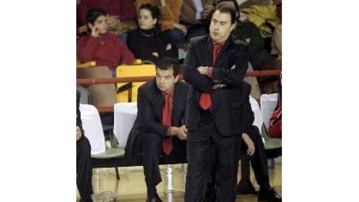 Gustavo Aranzana estaba ayer realmente indignado en el banquillo por la actitud de sus jugadores