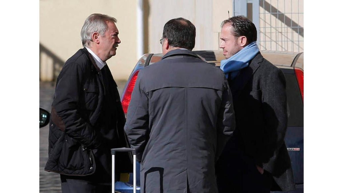 Los peritos del Banco de España ya acudieron al juzgado leonés en enero de 2015 . JESÚS