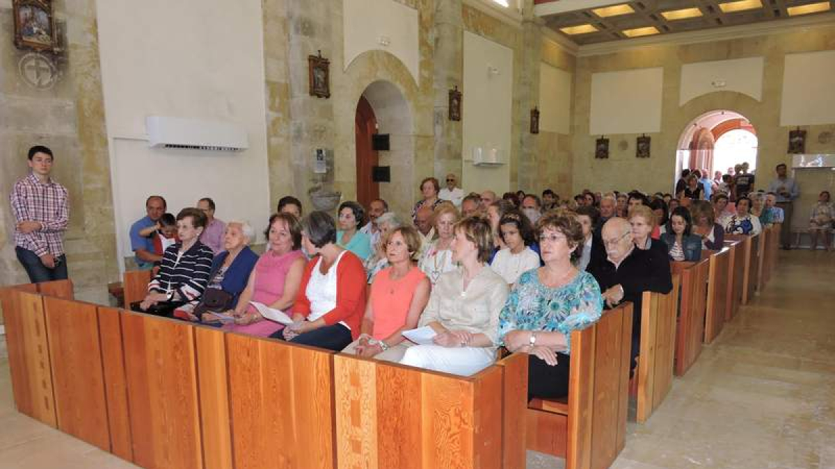 La foto de familia de los descendientes de Éscaro que se dieron cita en Riaño.