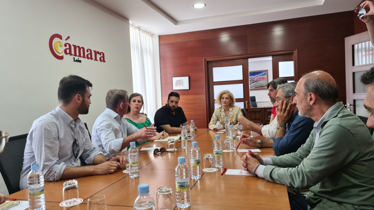 Reunión de los candidatos en la sede de la Cámara de Comercio de León. PP LEÓN