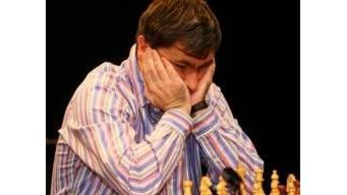 Arriba Ivanchuk el ganador, sobre estas líneas Shirov