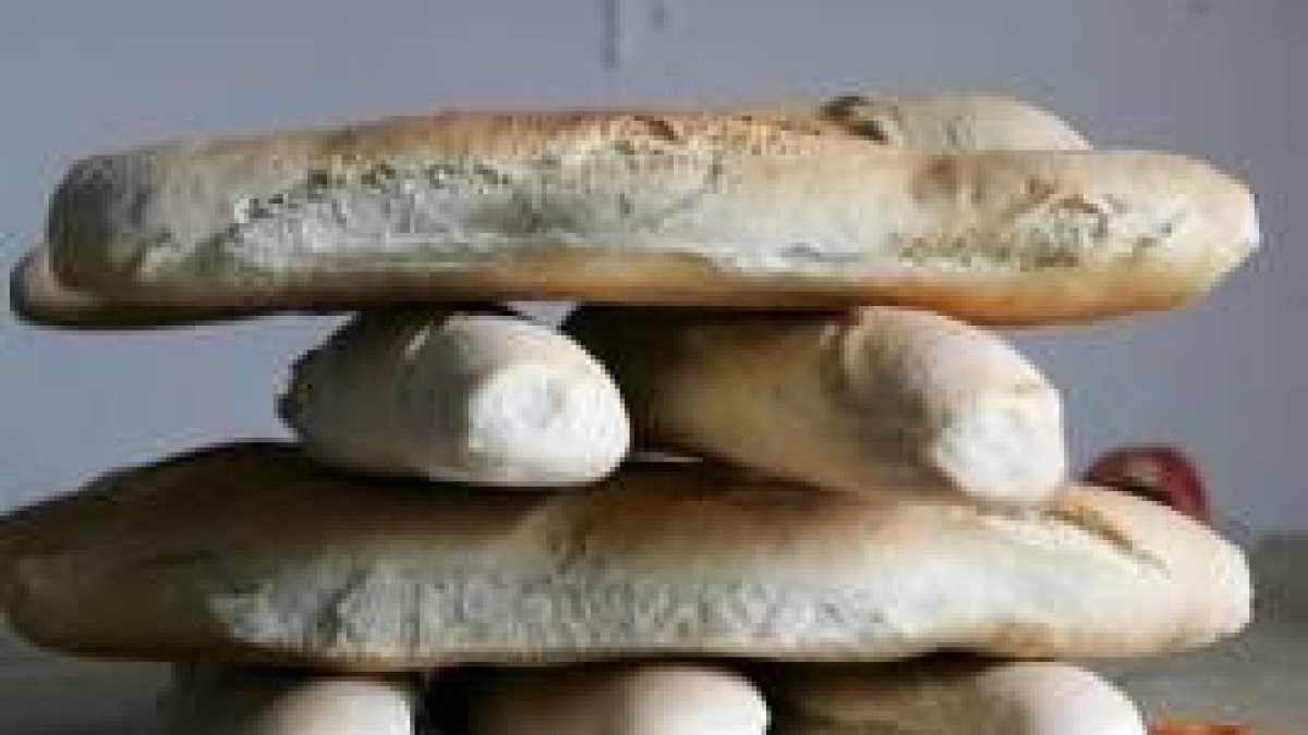 Los expertos destacan que el pan es una fuente importante de hidratos de carbono