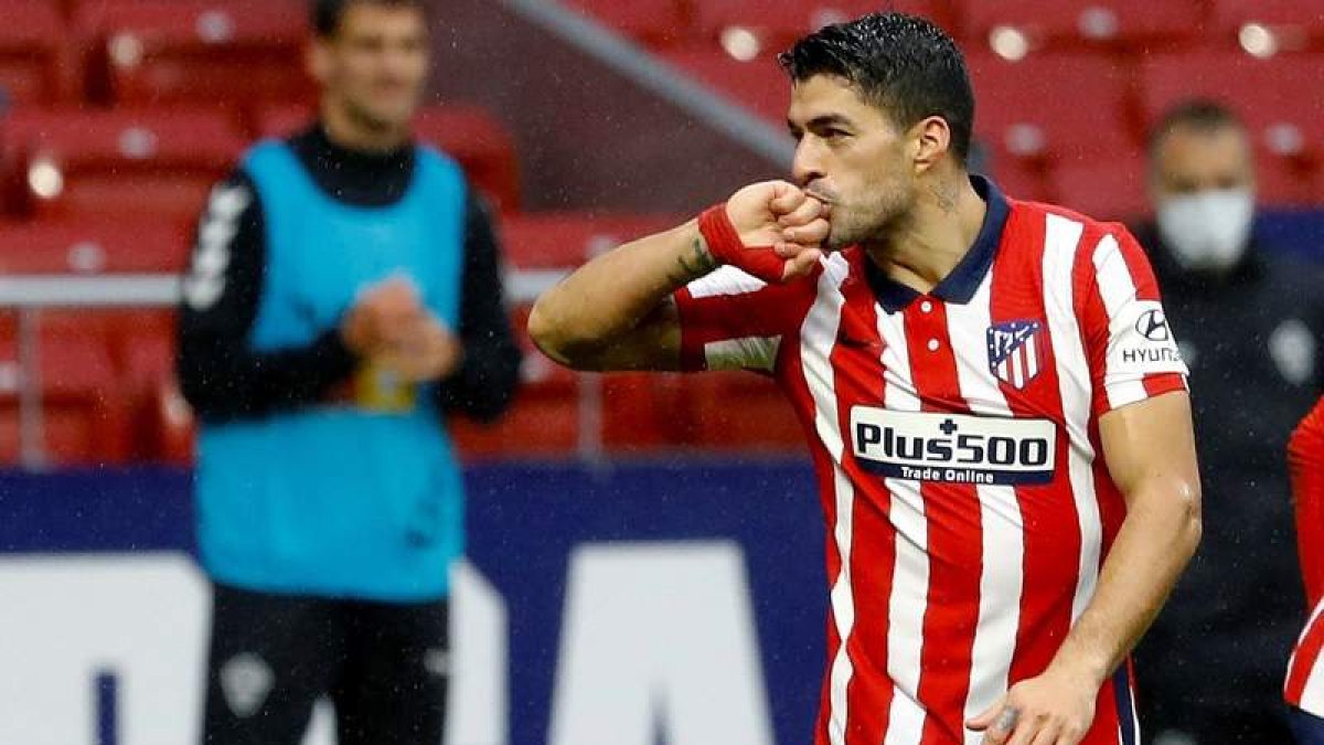 Luis Suárez encauzó la victoria del Atlético de Madrid. BALLESTEROS