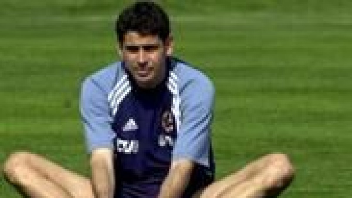 Fernando Hierro sufre unas anginas que probablemente le impidan jugar