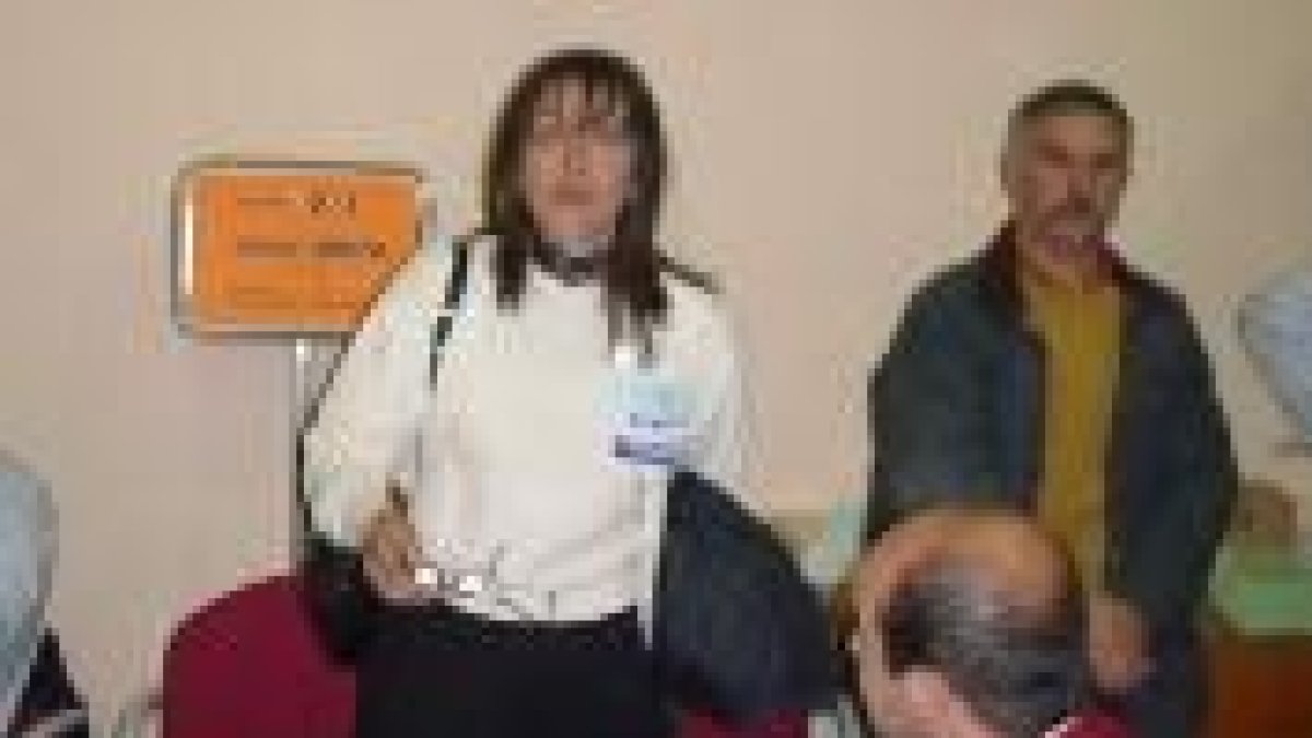 En la imagen, la ganadora de las elecciones, Virginia Blasco