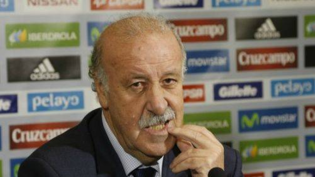 Vicente del Bosque, durante la rueda de prensa en la que ha dado la alineacion del partido de la selección española ante Italia.
