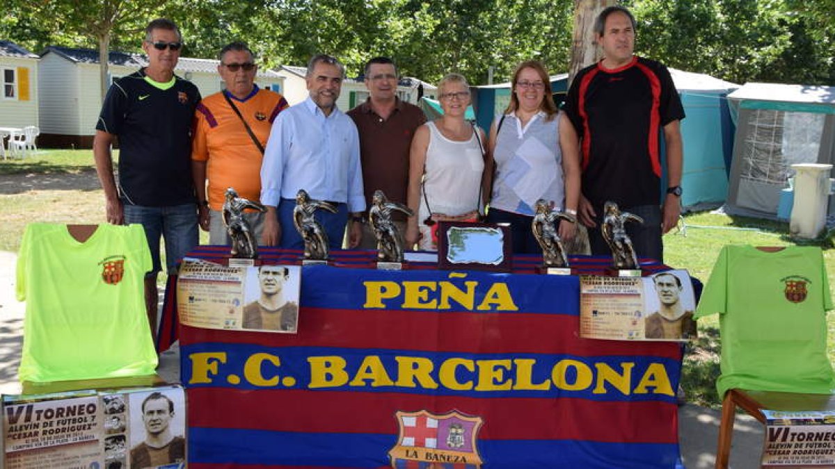 Las peñas del Barcelona organizan el memorial César Rodríguez.