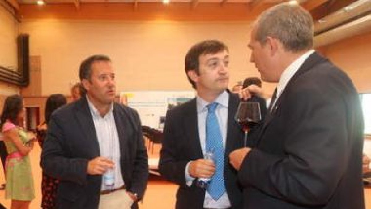 Carlos Pollán, Joaquín Rodríguez y Vicente Canuria.