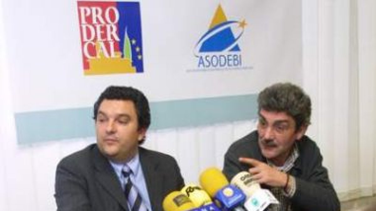 Ramón y Casado, en una rueda de presa de Asodebi.