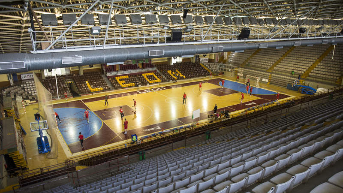 El club quiere modernizar el Palacio de Deportes de cara a esta temporada. FERNANDO OTERO