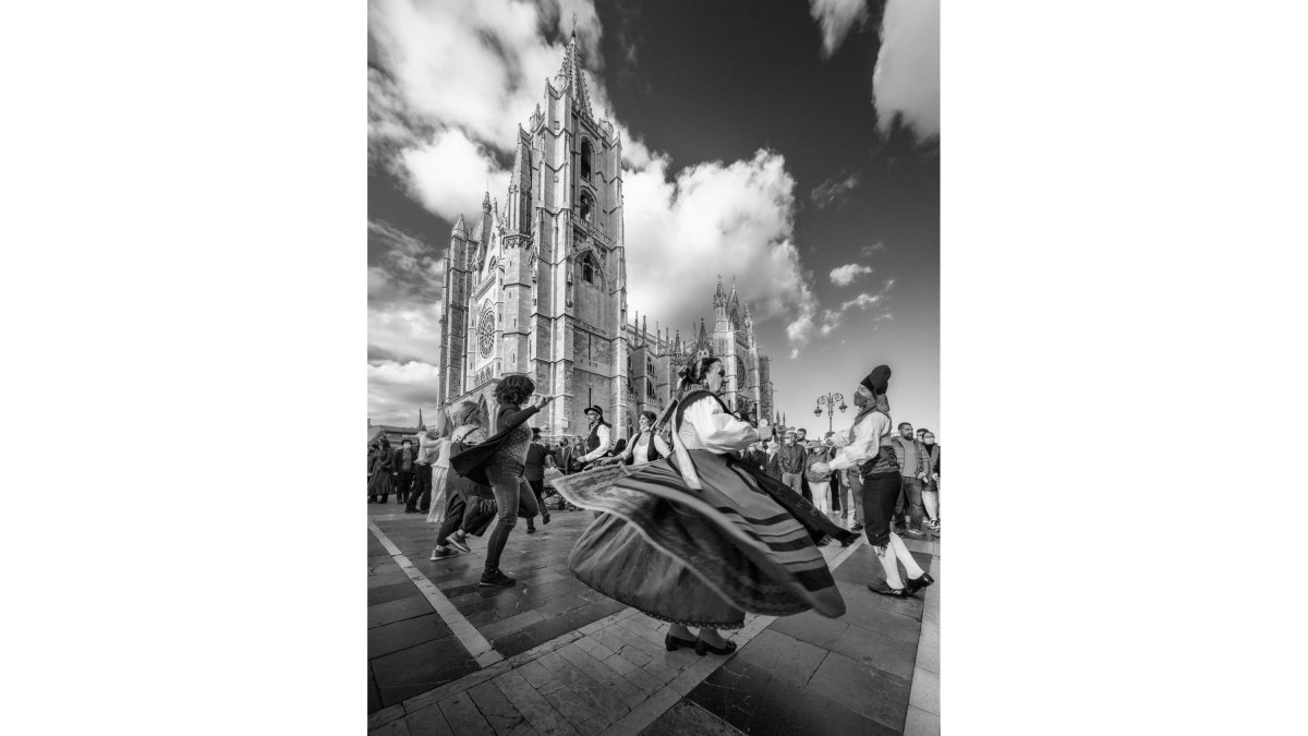 Fotografía ganadora del maratón, de Valentín Alonso. DL