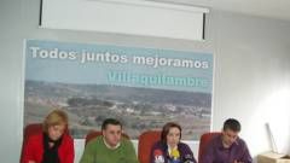 Los miembros del equipo de gobierno, en la rueda de prensa de ayer
