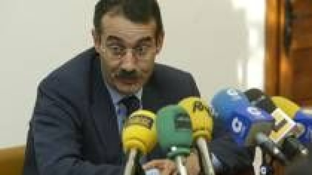 Marcelo Alonso, en imagen de archivo, durante una rueda de prensa como diputado provincial