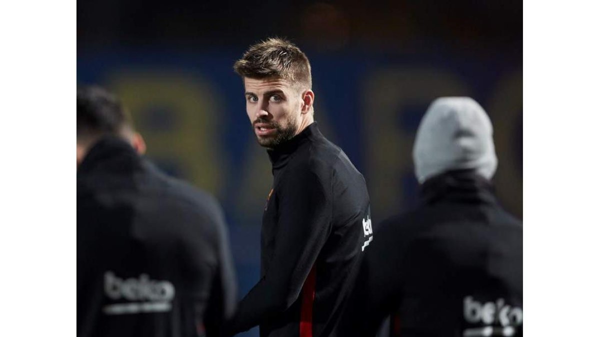 Piqué, durante un entrenamiento con el Barcelona. R. U. O.