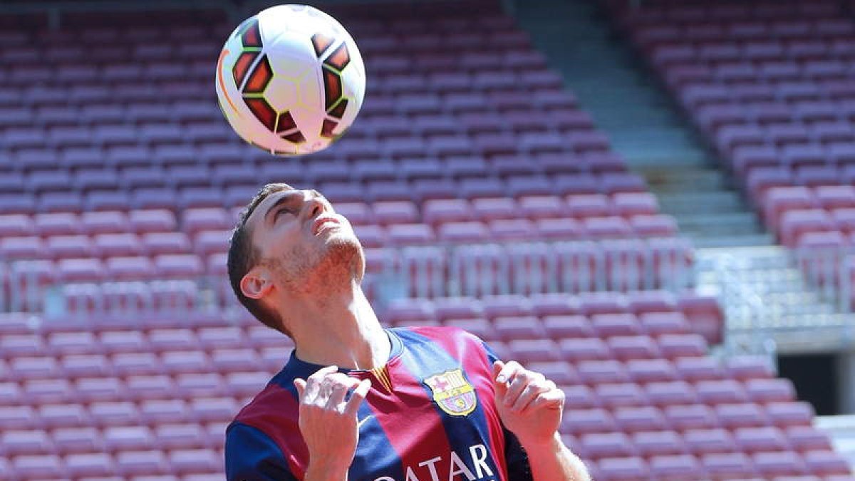 El central belga Thomas Vermaelen, procedente del Arsenal, ayer durante su presentación.