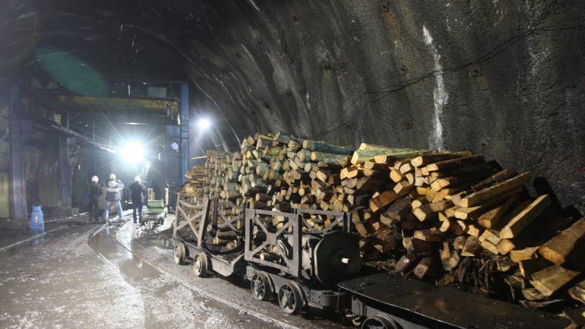 Imagen de archivo del interior de la mina de Cerredo, en Degaña. NORBERTO