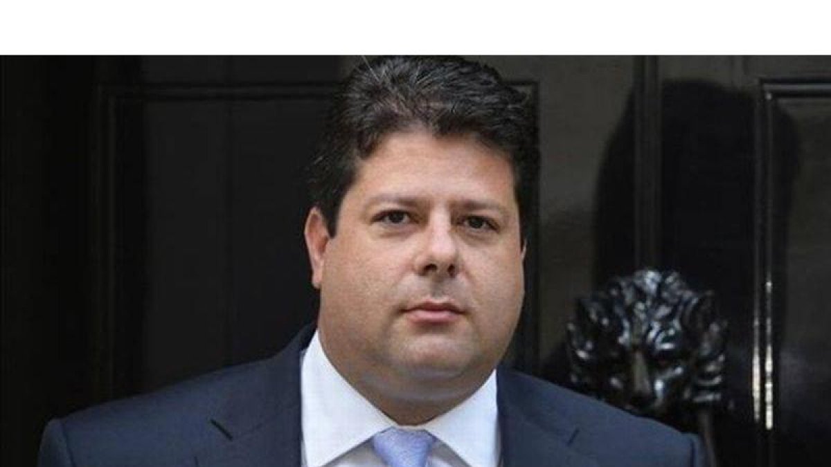 El ministro principal de Gibraltar, Fabian Picardo, tras reunirse el pasado 30 de agosto con David Cameron en Londres.