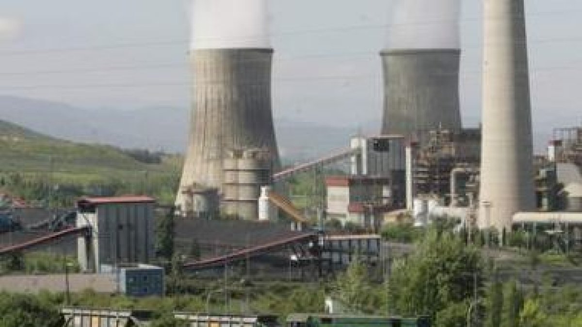 CC.OO. cree que no habrá problemas de inversión en Compostilla II