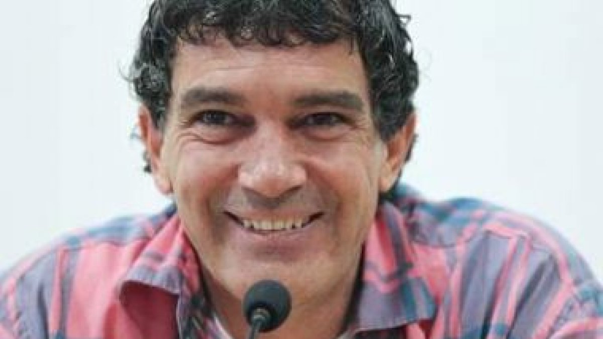 El actor malagueño Antonio Banderas comienza a rodar «La piel que habito».