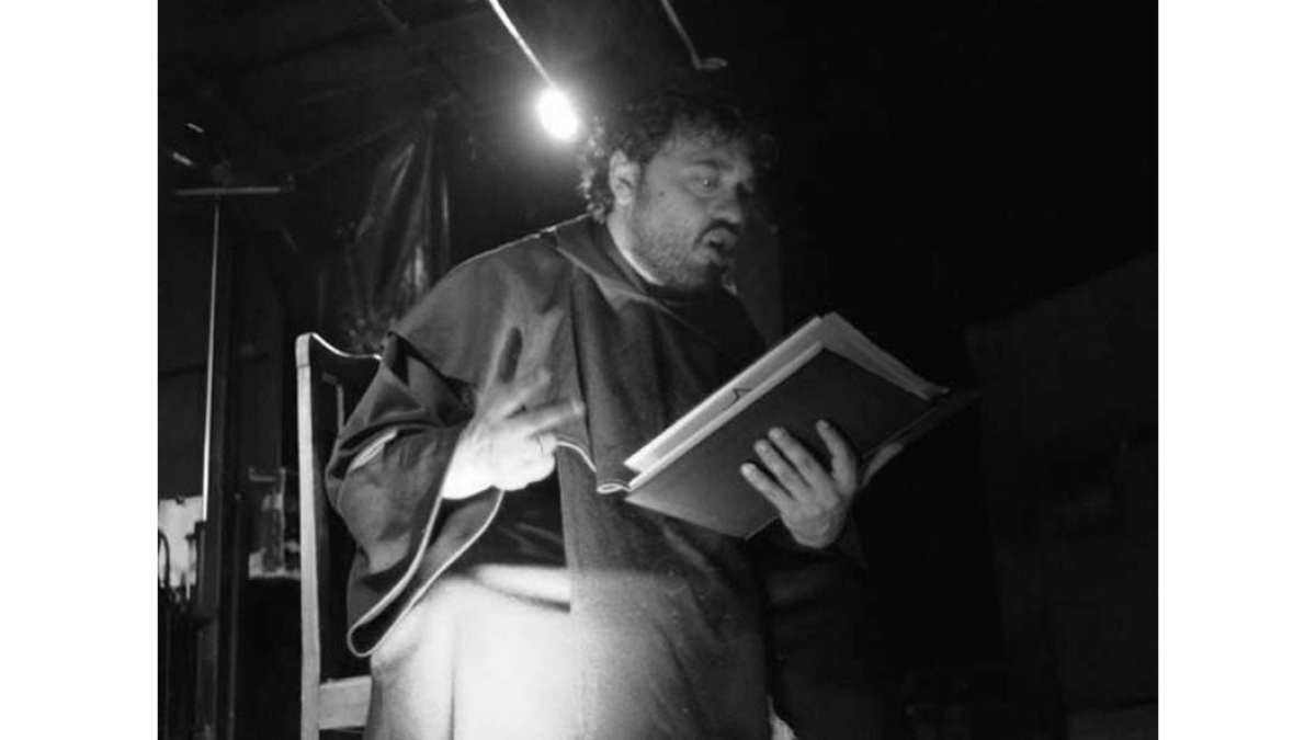 Puesta en escena del espectáculo basado en las leyendas. NATH TEATRO