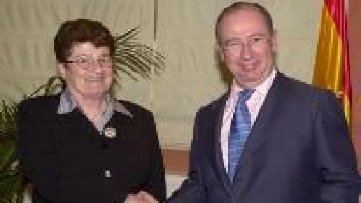 Rodrigo Rato recibe a la vicerectora del Fondo Monetario Internacional, Anne Kruger